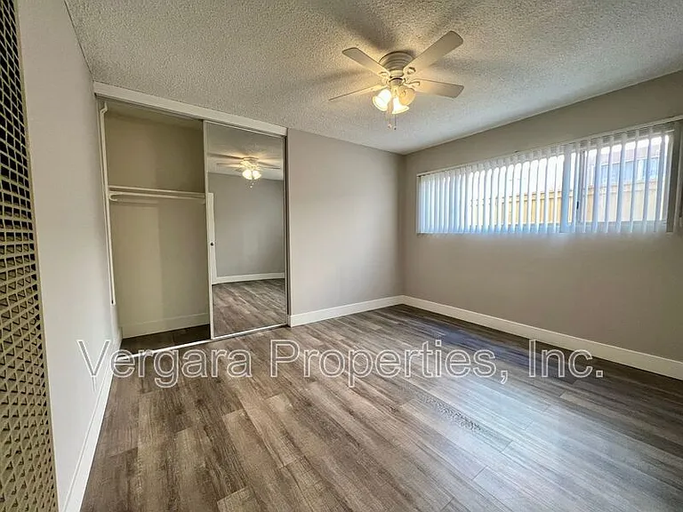 5551 E 23rd St #12 — Photo 6
