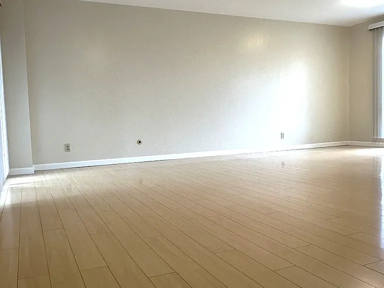 378 Richmond Dr #4 — Photo 8