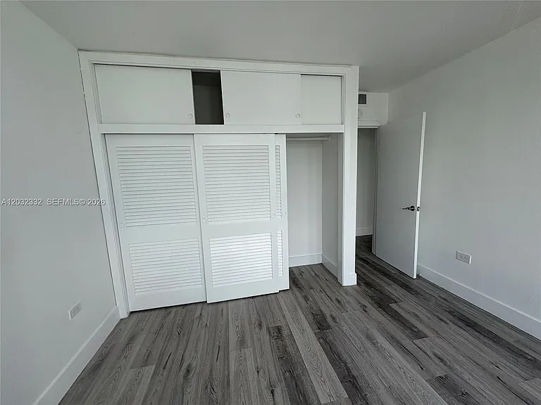 7545 E Treasure Dr #9H — Photo 38