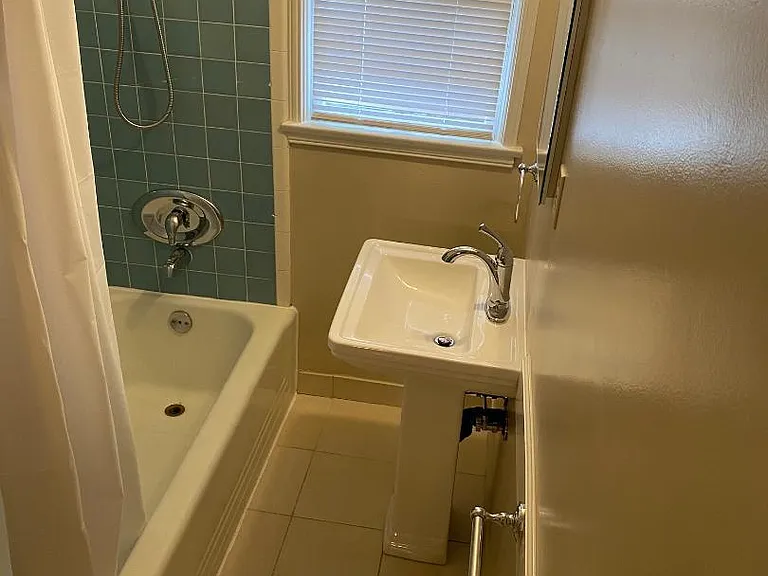 3709 Cerritos Ave — Photo 5