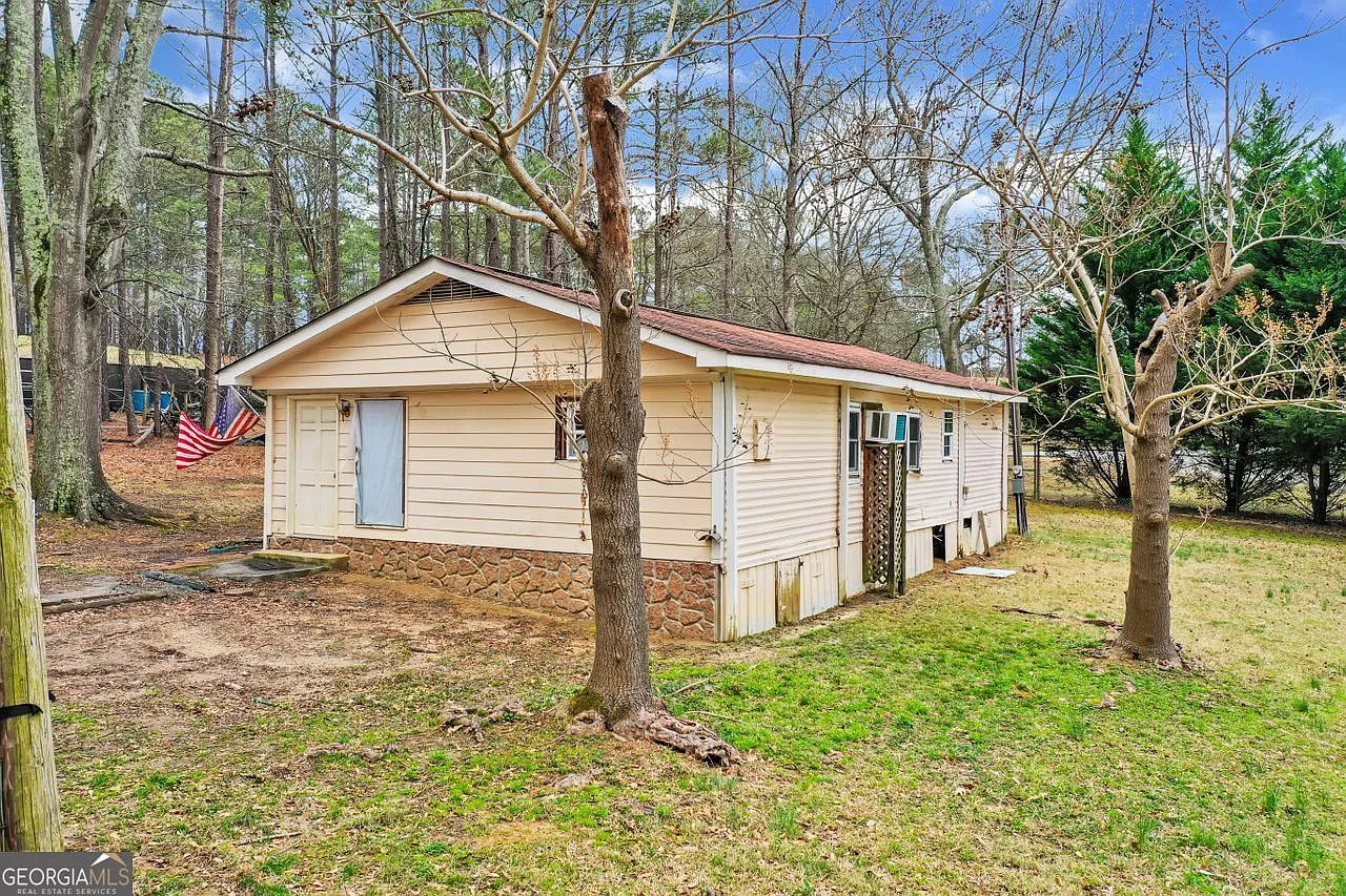 3751 James Rd photo 1