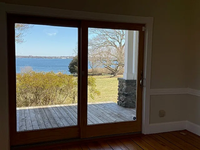 Walcott Ave — Photo 7