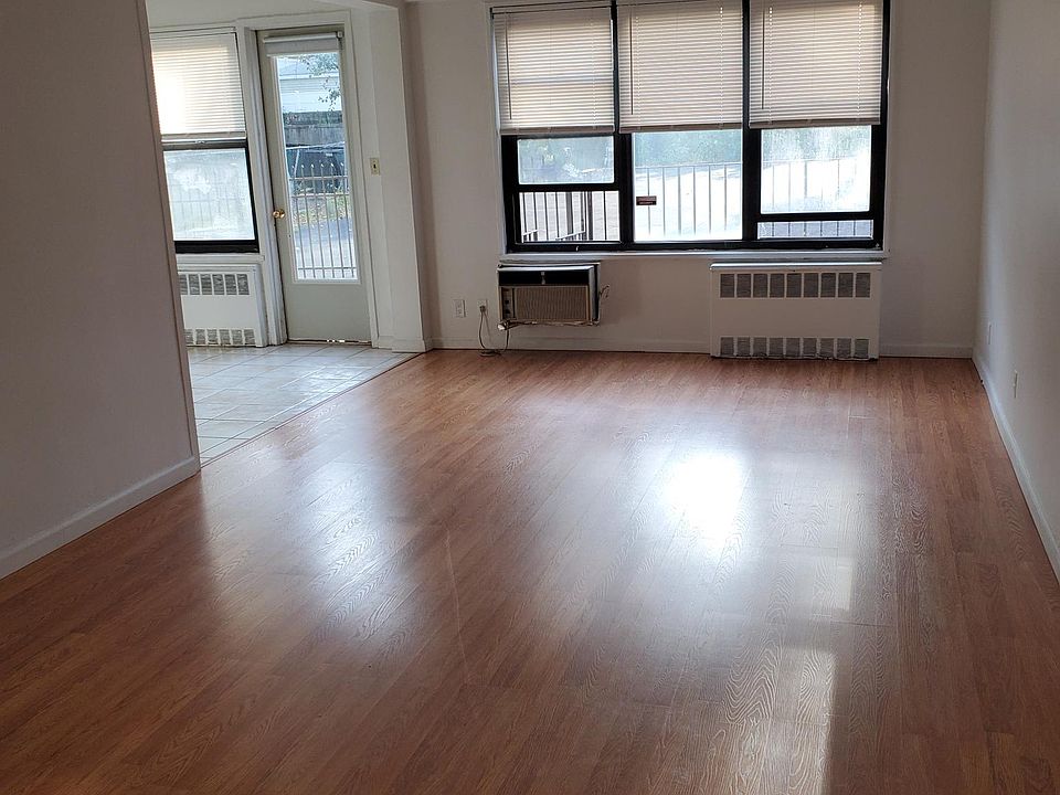 1st image of 47 Davis Ave #23098