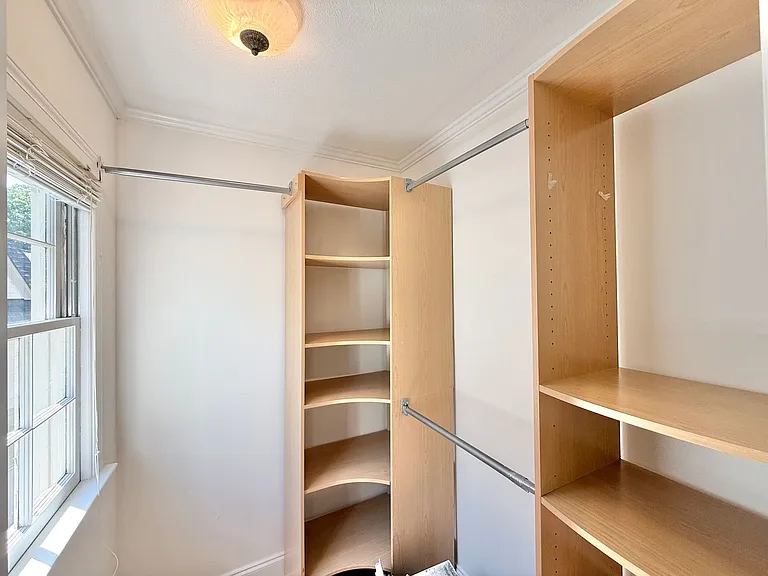 1402 Hedgelawn Way — Photo 12