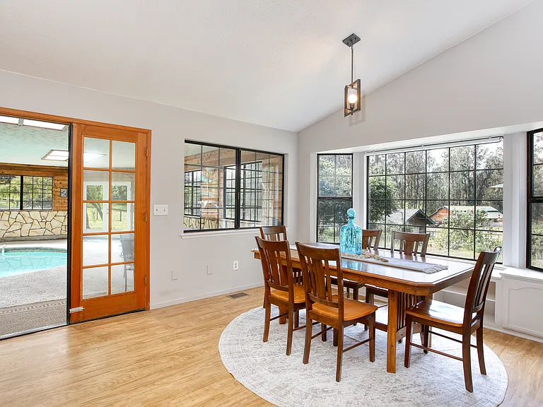 1540 Indiana Way — Photo 46