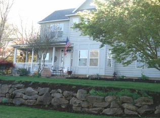 172 SW Hawthorne Ct, Dundee, OR 97115