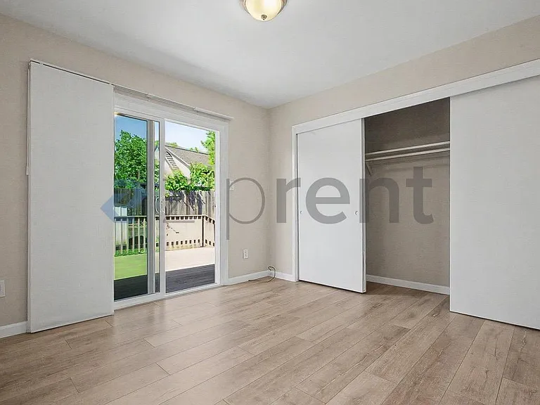 2307 N Cirby Way — Photo 35