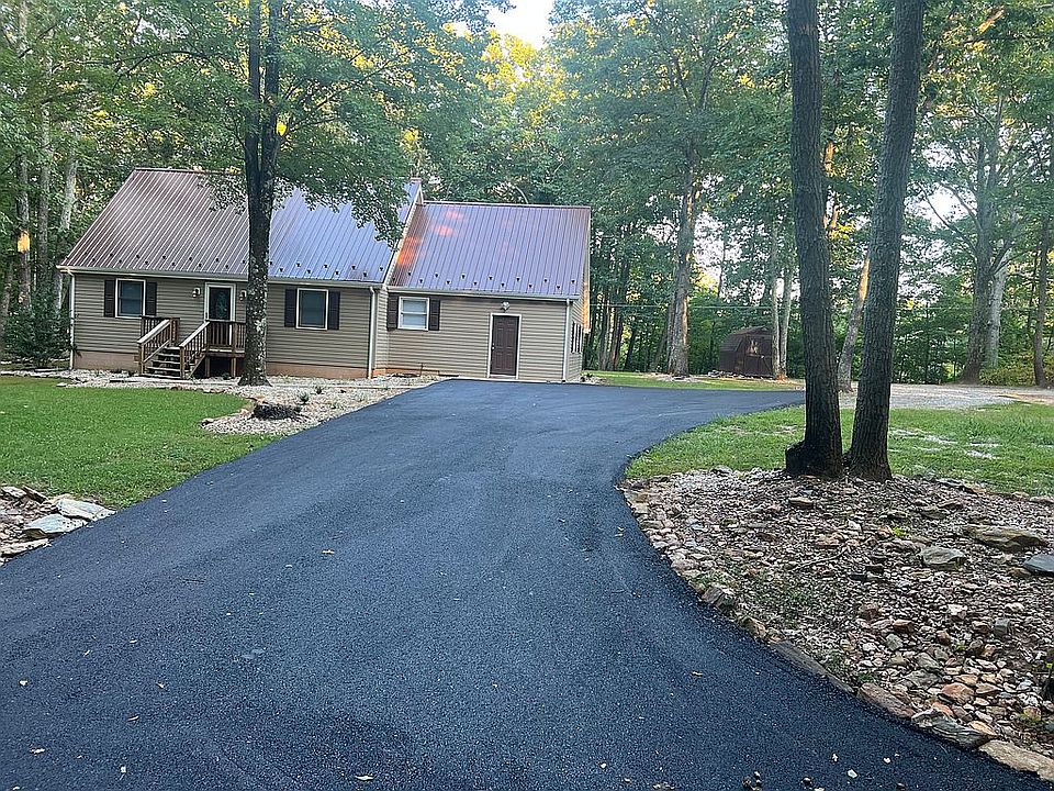 1st image of 76 Dillwyn Lake Ln