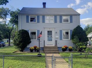 74 Oklahoma St, Springfield, MA 01104