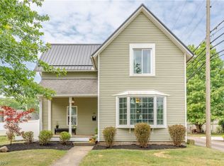 714 N Walnut St, Dover, OH