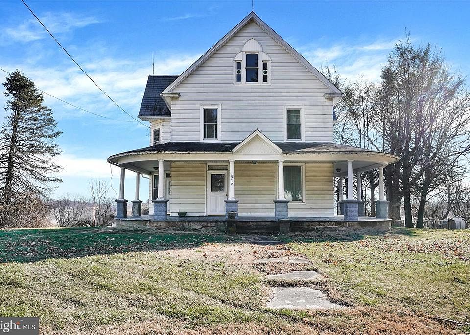1st image of 621 New Park Rd