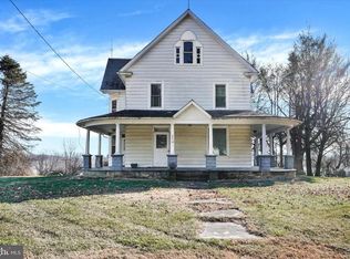 621 New Park Rd, New Park, PA 17352