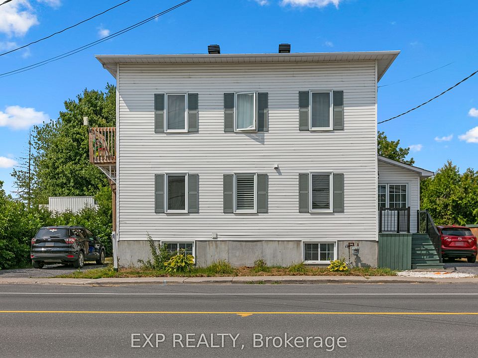 1st image of 891 Lacroix Rd