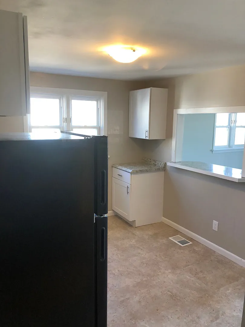 878 Culver Rd — Photo 3