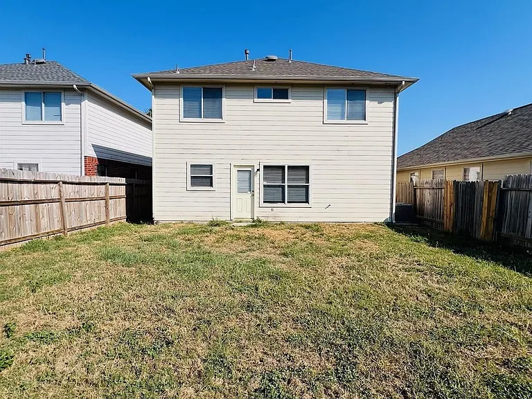 1522 Glasholm Dr — Photo 14