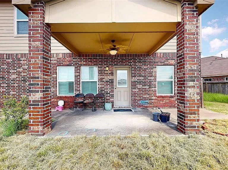 3202 Cabin Wood Way — Photo 9