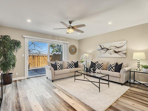 4th image of 21115-7 Gardena Dr