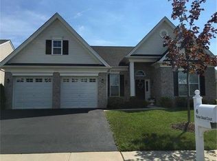 6 Fisher Island Ct, Monroe Township, NJ 08831