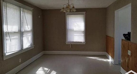 5th image of 1318 Brown Ave