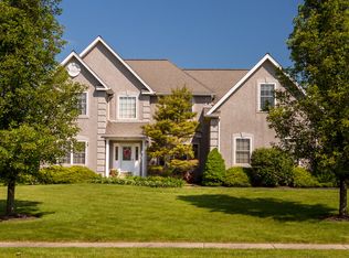 216 Fernwood Ct, Harleysville, PA 19438