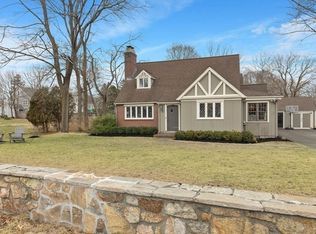 10 Union St, Hingham, MA 02043