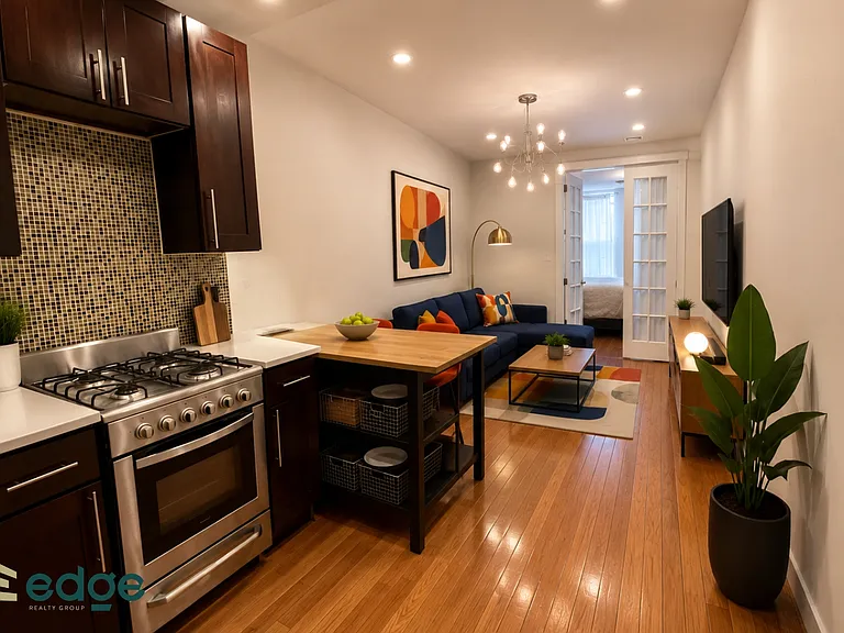143 N 8th St #2L — Photo 2