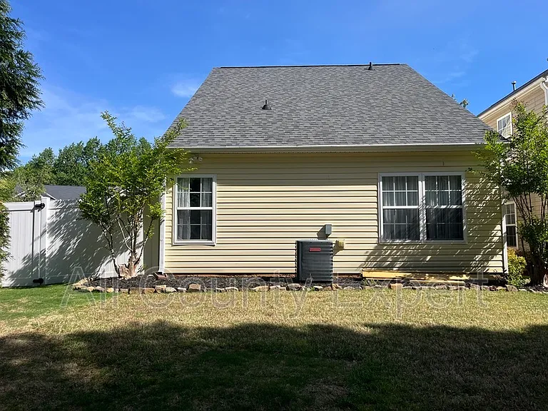 5480 Mountain Top Pl — Photo 20