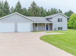 3900 Pauls Ct, Amherst Junction, WI 54407