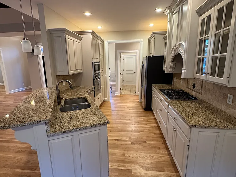 1731 Bellshire Way — Photo 3
