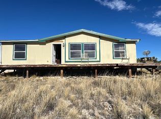 102 Lost Calf Ln, Carrizozo, NM 88301