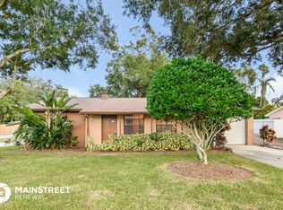 6705 Forrestvale Ln, Tampa, FL 33634