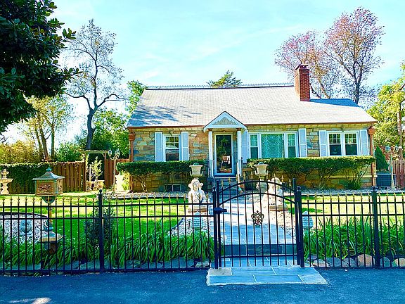 4th image of 8340 Reddick Ave