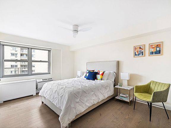 5th image of 100 W 93rd St APT 11J