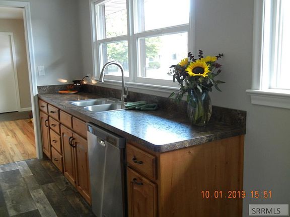 2nd image of 1100 S Lee Ave