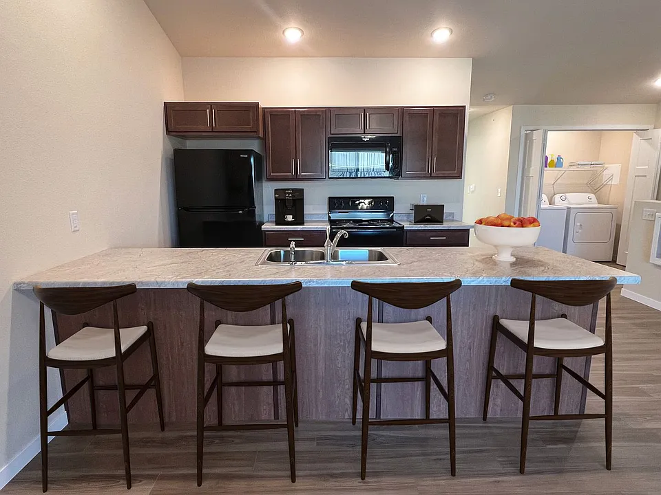 N6695 Riverview Dr #6206