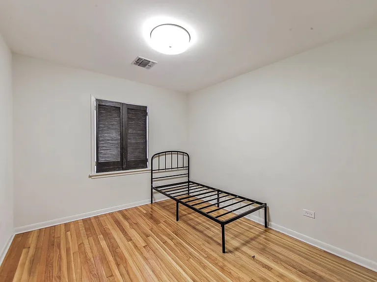 212 N 4th St — Photo 14