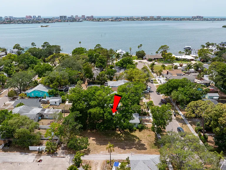 409 Lebeau St — Photo 18