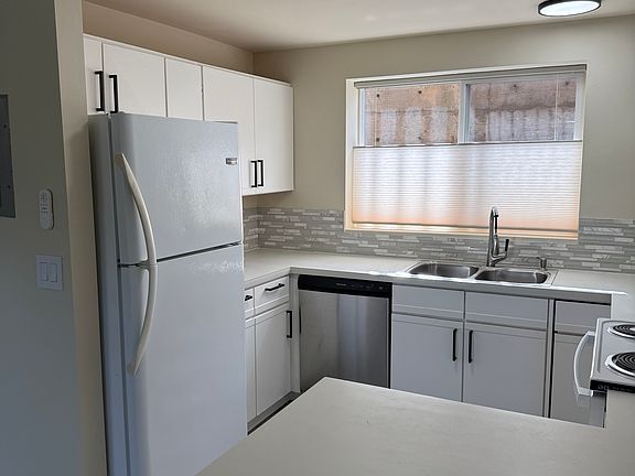 5th image of 1515 Ocean Beach Blvd N APT 103