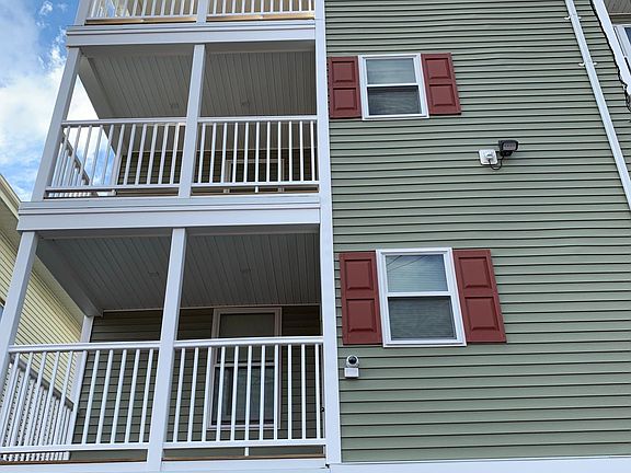 4th image of 134 Railroad St Floor 3