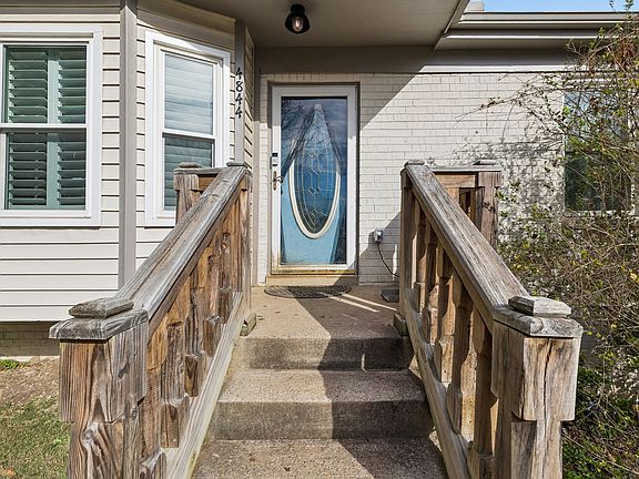 4th image of 4844 Shasta Dr