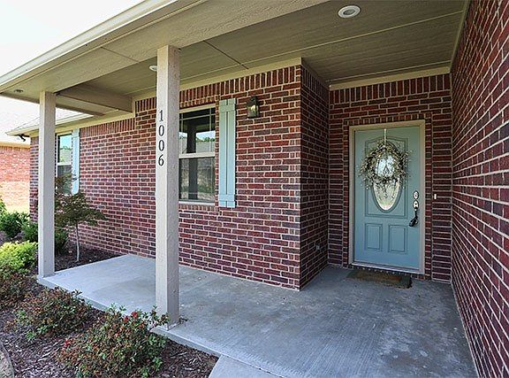 2nd image of 1006 Stone Creek Dr