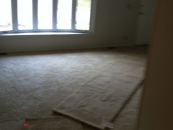 3rd image of 671 Kenilworth Ct