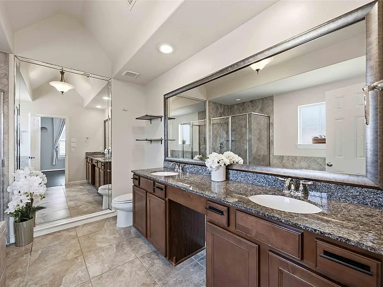 10702 Clearview Villa Pl — Photo 11