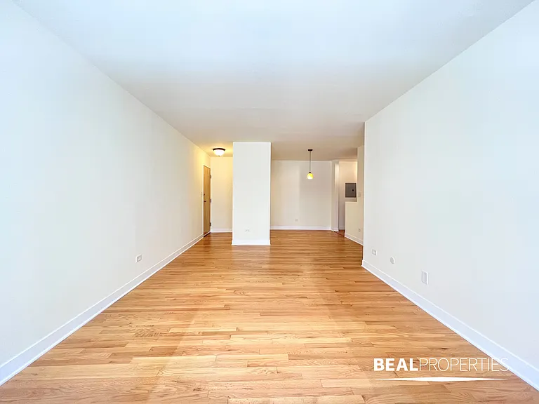 625 W Wrightwood — Photo 44
