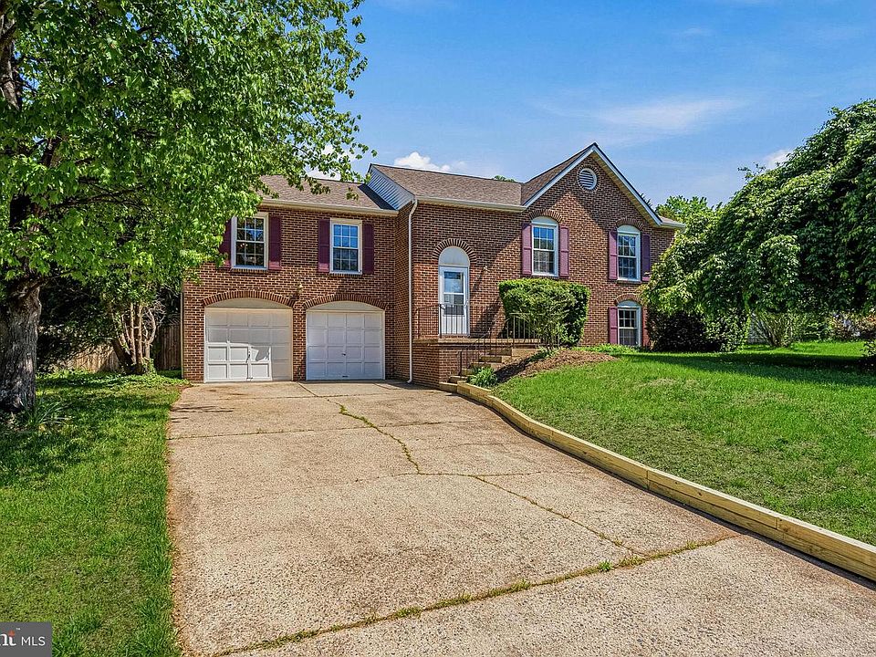1st image of 9729 Zimbro Ave