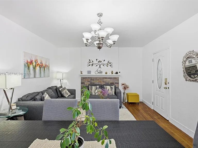 104 SW 40th Ave — Photo 34