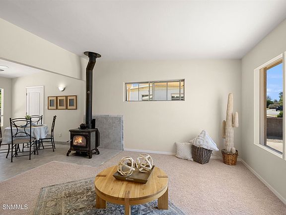 5th image of 1515 Dorothy Cir
