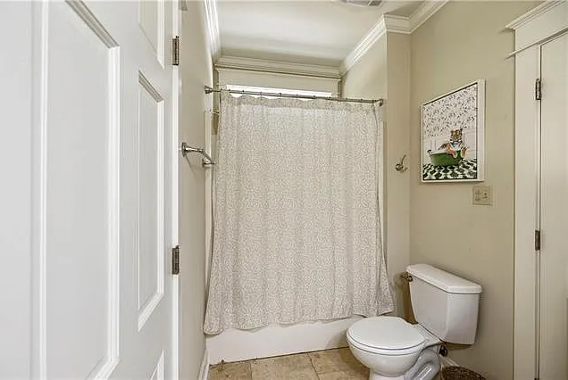 921 Carriage Way — Photo 16