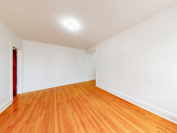 5th image of 172 Maple St #207