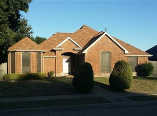6122 Jessica Way, Rowlett, TX 75089